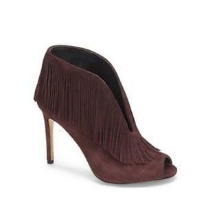 Signature by Vince Camuto Yvonne Heels
